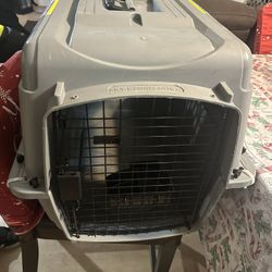 Dog Cage 24 Long 20 In Tall 18  Wide 