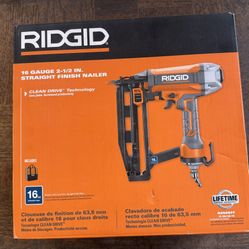 RIDGID Pneumatic 16-Gauge 2-1/2 in. Straight Finish Nailer with CLEAN DRIVE Technology