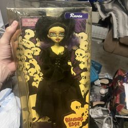 Bleeding Edge Goths Raven Doll Vintage SERIES 1