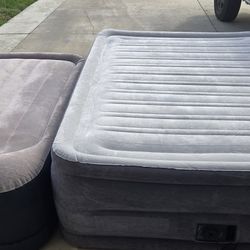 AIR MATTRESSES/ SLEEPING BAGS