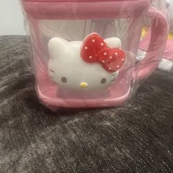 Hello Kitty Food Containers With Spoon And Soap Bottle $15 Each 