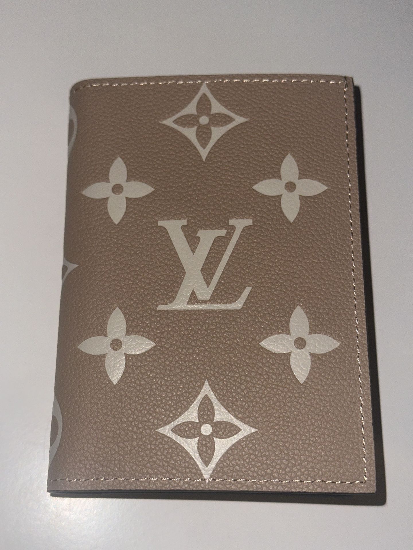 Monogram Wallet Passport