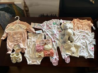 (3 months) Baby Girl Clothing Bundle with Accessories