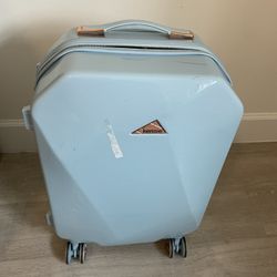 Kensie 360 Carry On Bag With Code Lock