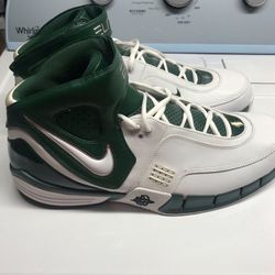Mens Nike size 18 (NWOB)