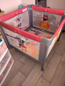Unisex Play Pen.. $30 OBO