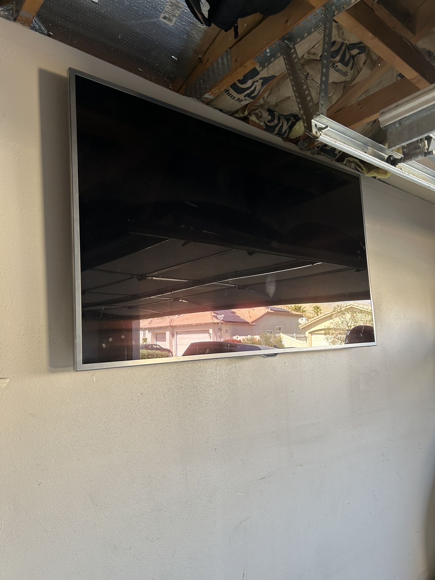 Samsung Flat Screen 55”