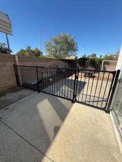 STEEL FENCE PANELS AND GATES