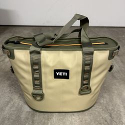 YETI Hopper 30 - 30 Quart Extreme Portable Soft Cooler