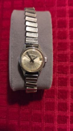 Vintage Le  Gran Superautomatic Incabloc Swiss Made Watch