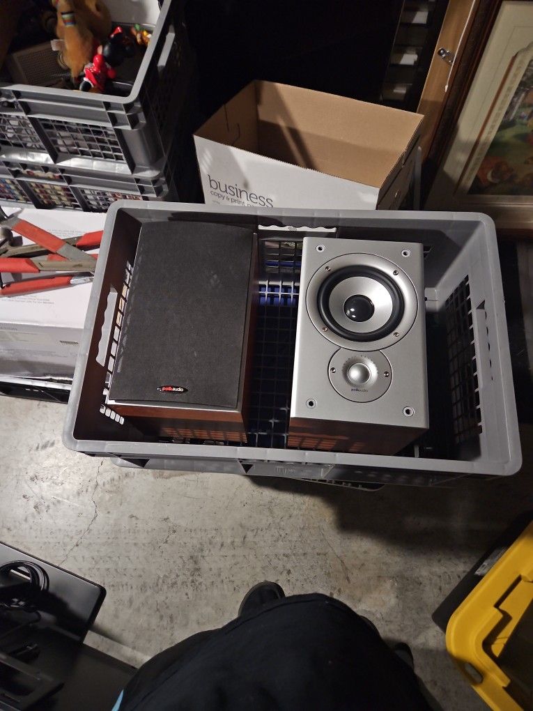 Polk Audio Monitor 30