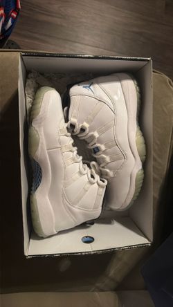 Air Jordan 11 Retro White