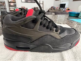 Men’s Nike air Jordan 4 size 9.5