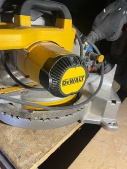 Dewalt miter saw 10”