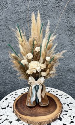 Cowboy Boot Arrangement