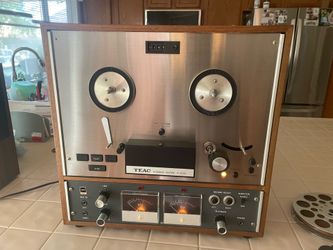 Vintage TEAC A- 4010S reel to reel tape recorder