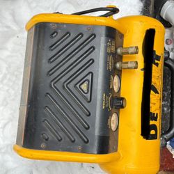 Dewalt Compressor 