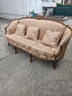 Beautiful louis XV style sofa