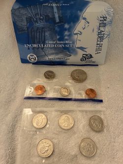 1999 US Mint Philadelphia Uncirculated Coin Set