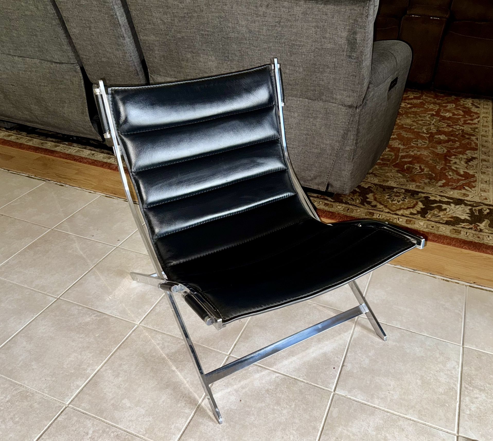 Mid Century Modern Scissor Design Leather Chair by Antonio Citterio