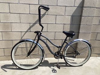 26” Cruiser Lowrider Schwin Bike For Womens Excellent Condition All the parts is News only The frame Is Used $185 Firm