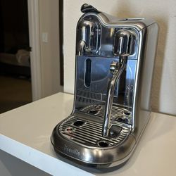  Nespresso  Coffee Machine 