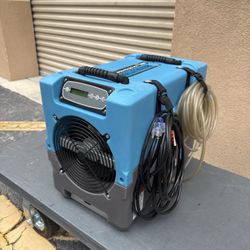 DRI-EAZ LGR Dehumidifier Revolution 1430 Hours Of Used