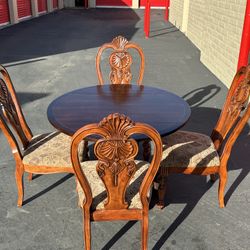 Table And Chairs 