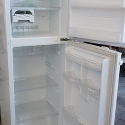 Refrigerator - Daewoo