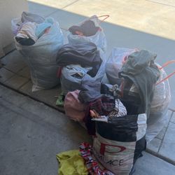 Clothes Come Today 