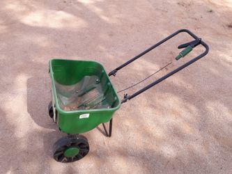 Scotts spreader model 2000