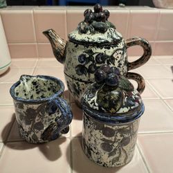 Individual Size Teapot/Teacup With Cream And Sugar Huckleberry Design