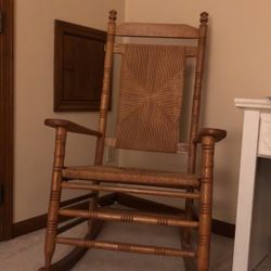 Rocking Chair 