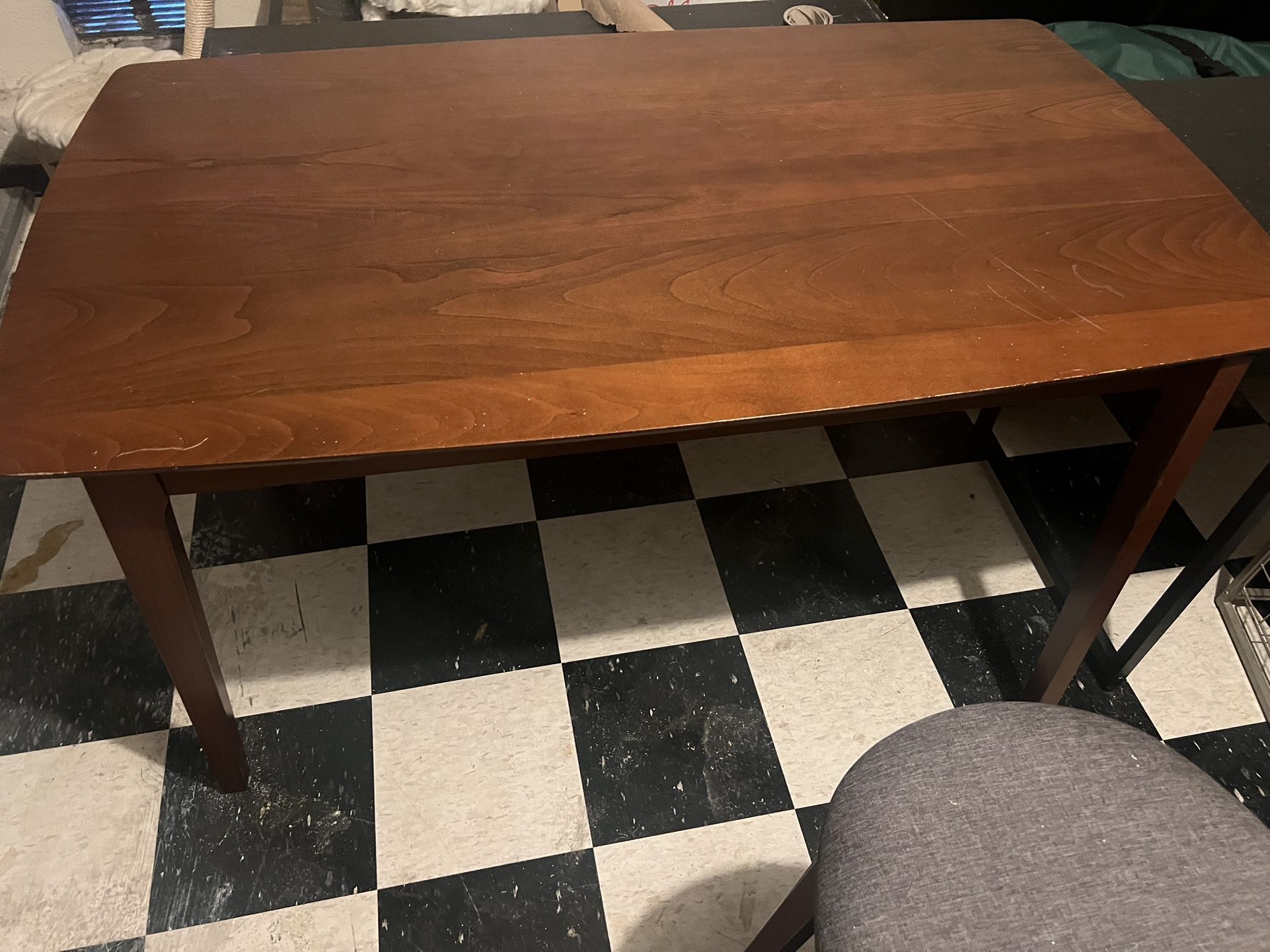 Dining Table And 6 Chairs
