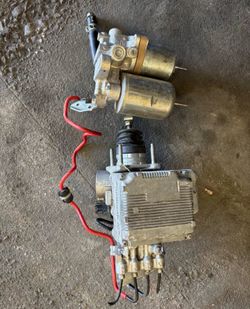 Toyota Prius C - ABS MODULE! PRIUS C