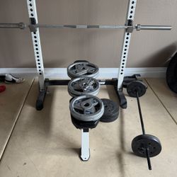 bench press and weights 