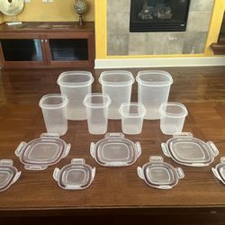 Rubbermaid 14 Piece Storage Bins Set
