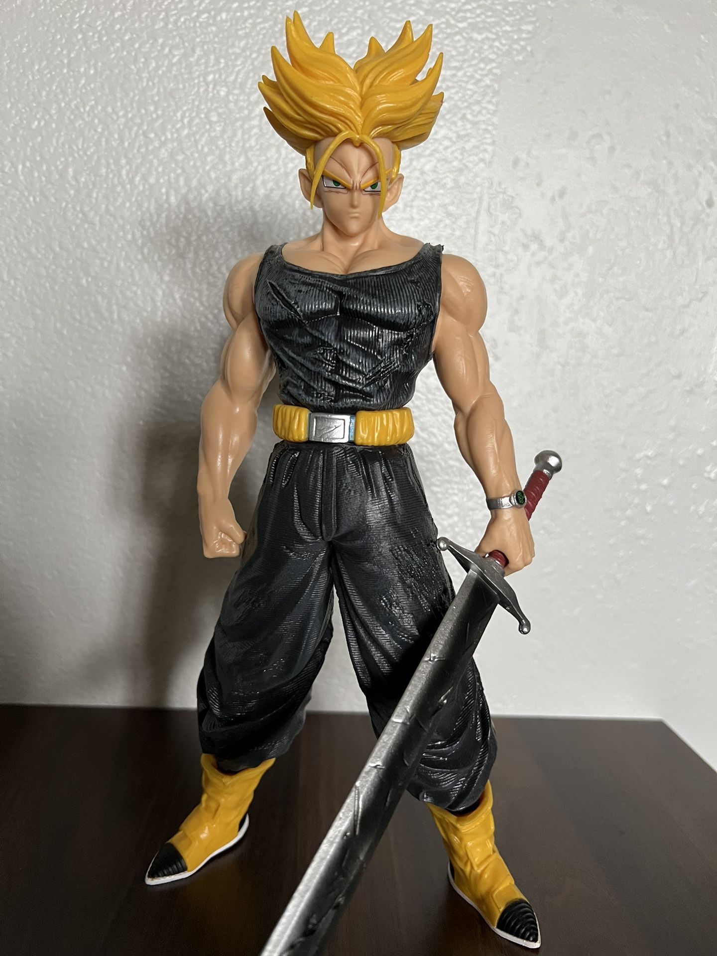 Great Dragon Ball Z Statues Brand New They Are Really Detailed 