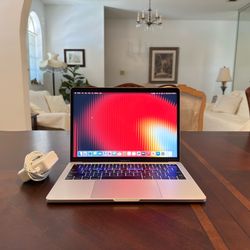 MacBook Pro Retina 2017 13in (Silver)