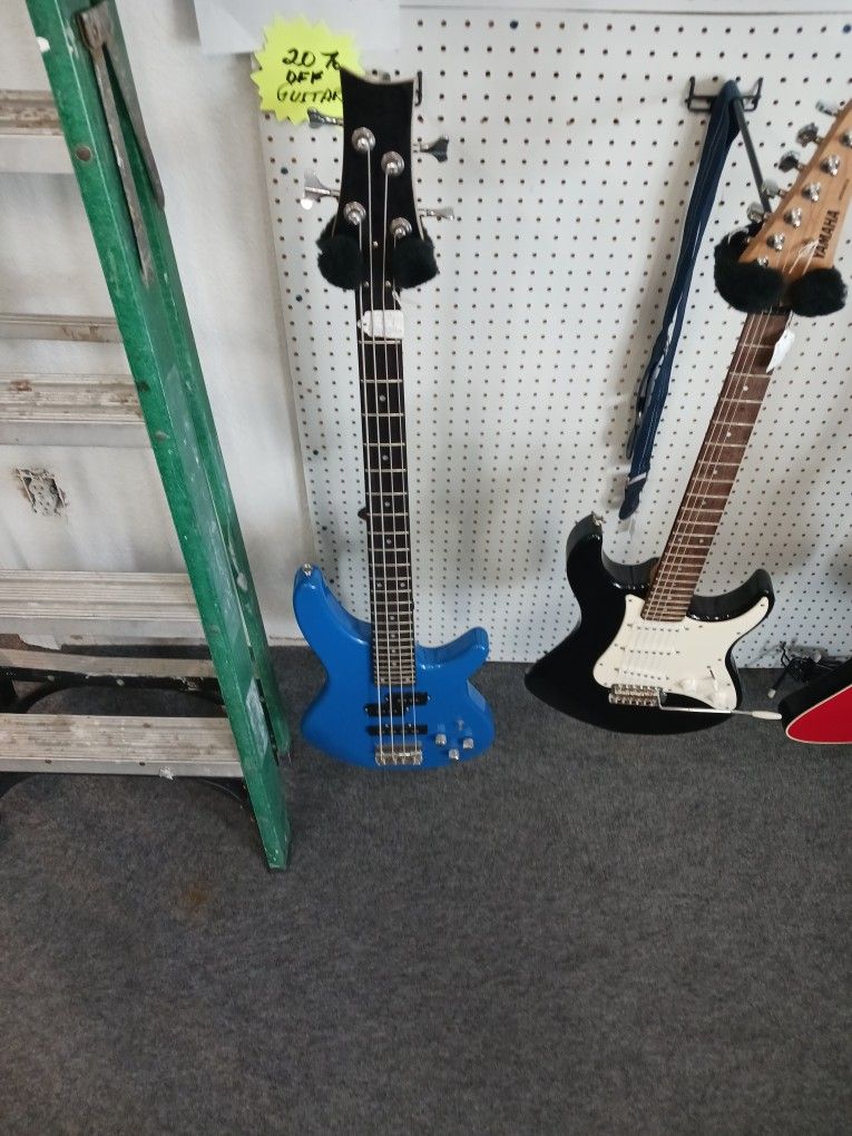 NoName Bass Guitar 4 String