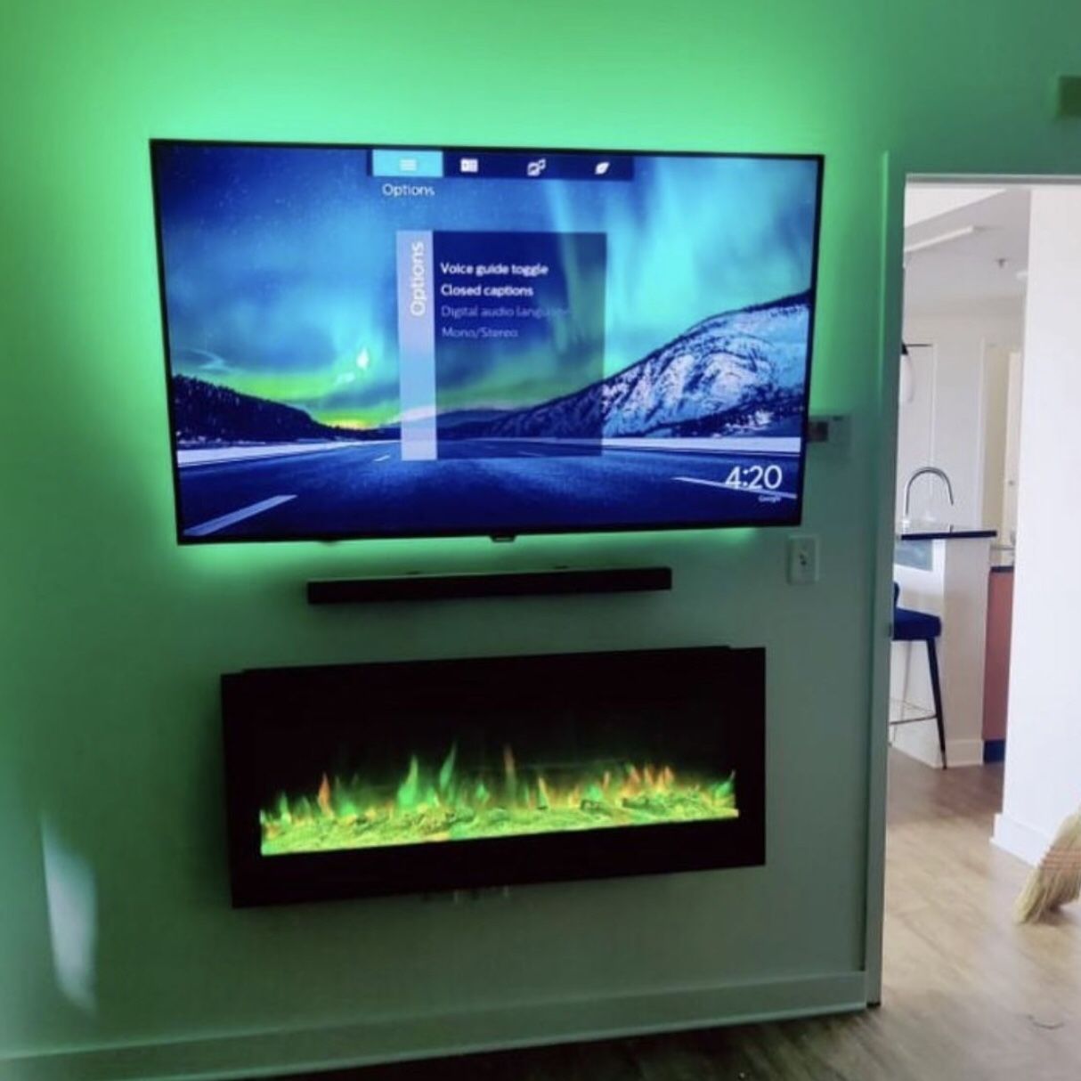 TV MOUNT