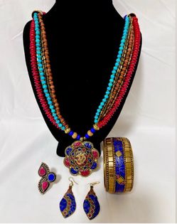 Multicolor Beaded Om pendant Necklace Set