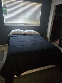 Full size bed