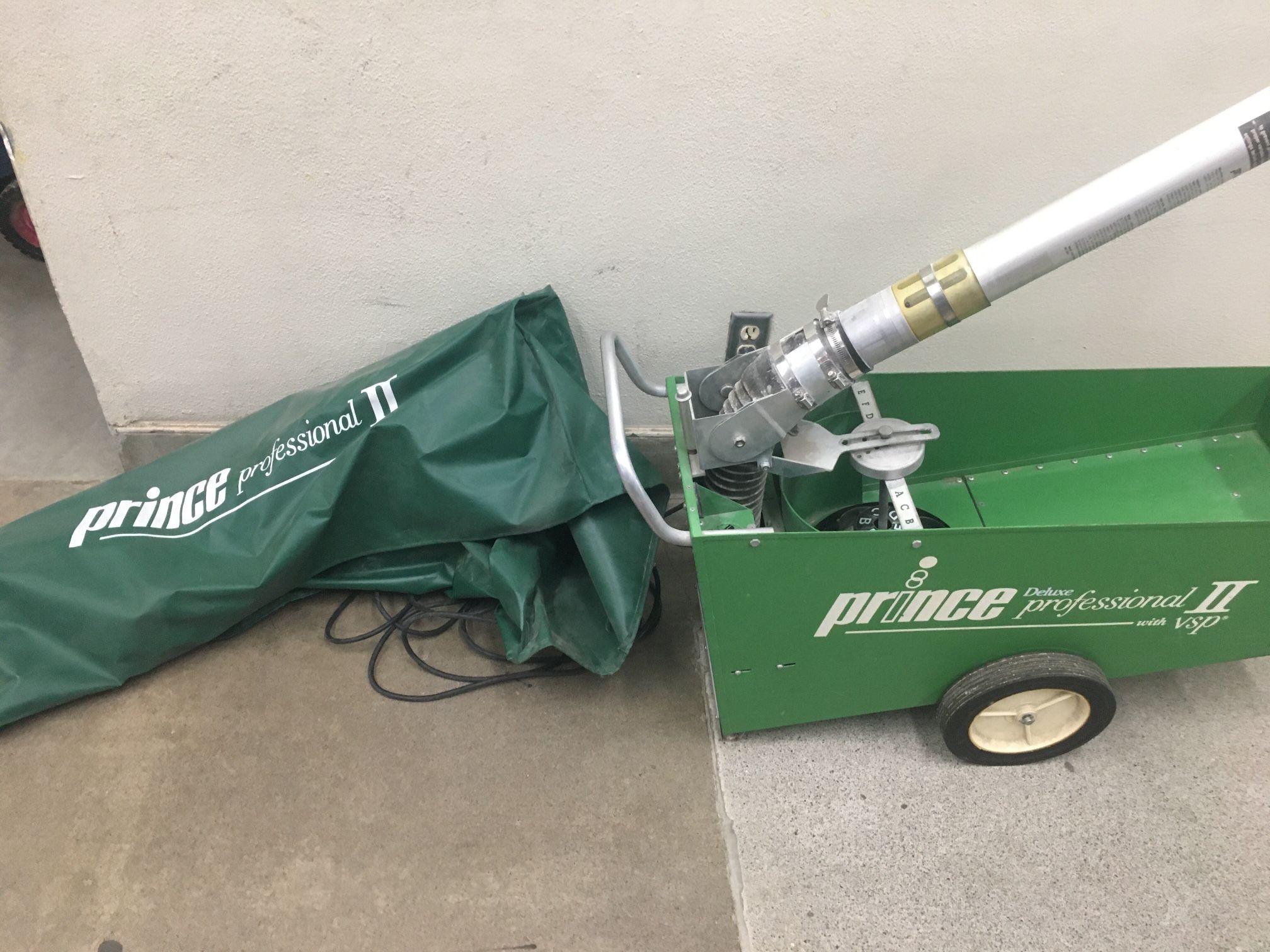 Prince Professional 2 With VSP Tennis Ball Machine