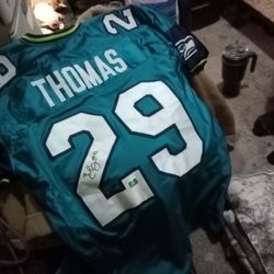 Isa Thomas Signed Make Offer