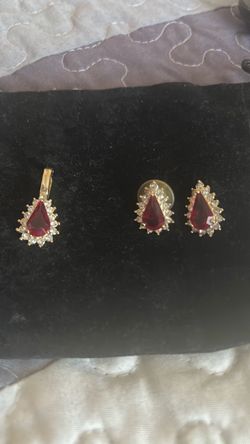 Gold-Tone Red Stone Drop Earrings Set, and medal