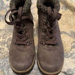 Sonoma Gray Booties Size 7 (Edinburg Pickup)