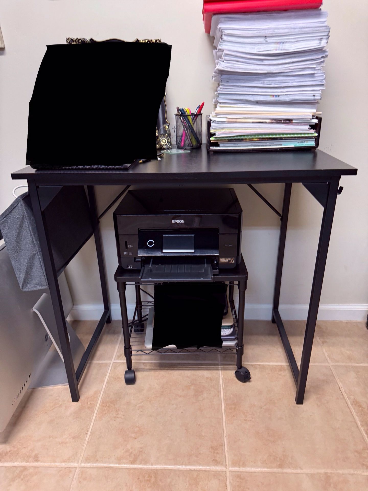 Small black Table