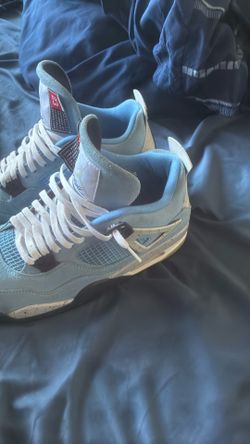 Jordan 4s university blue