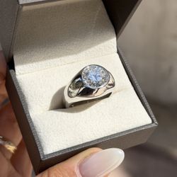 Round Diamond Men Ring 